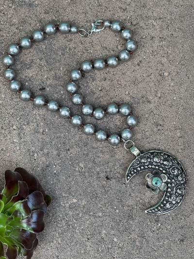 NIGHT GARDEN Silver Pendant Necklace 